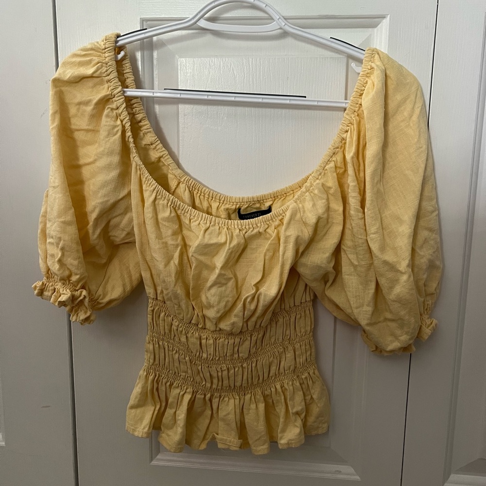 Forever 21 Puffsleve Shirt